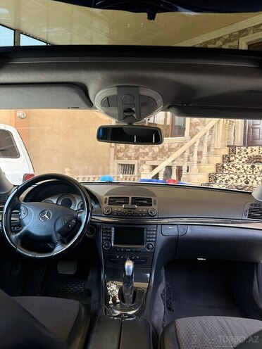 Mercedes E 240 2005, 298,000 km - 2.4 l - Gəncə