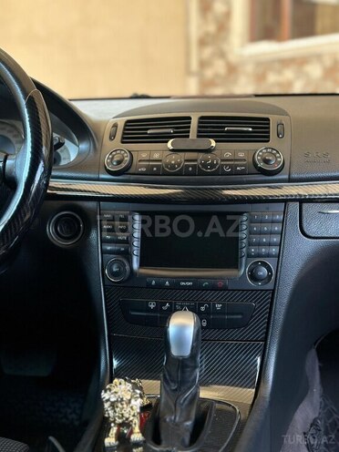 Mercedes E 240 2005, 298,000 km - 2.4 l - Gəncə