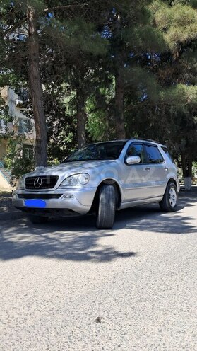 Mercedes ML 270 4MATIC 2003, 422,388 km - 2.7 л - Sumqayıt