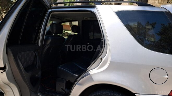 Mercedes ML 270 4MATIC 2003, 422,388 km - 2.7 л - Sumqayıt
