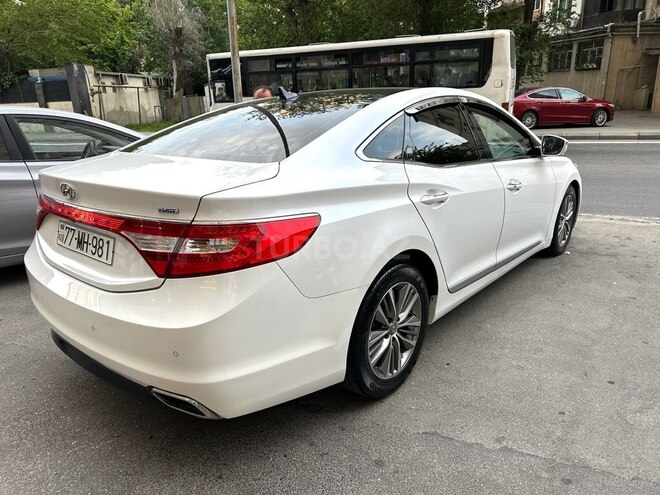 Hyundai Grandeur 2015, 182,566 km - 2.2 l - Bakı