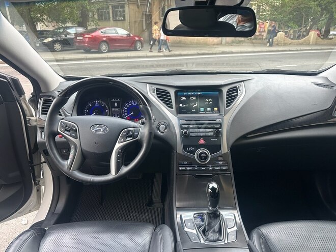 Hyundai Grandeur 2015, 182,566 km - 2.2 l - Bakı
