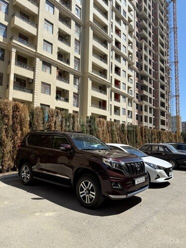 Toyota Land Cruiser Prado 2011, 244,000 km - 2.7 l - Bakı