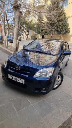 Toyota Corolla 2005, 286,300 km - 1.4 l - Bakı