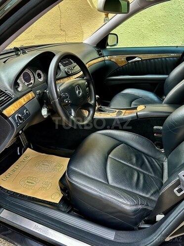 Mercedes E 280 2006, 299,000 km - 3.0 l - Xırdalan