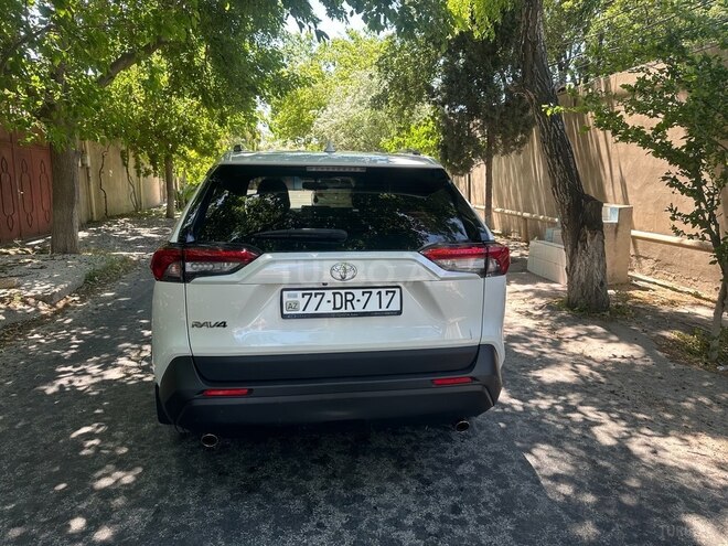 Toyota RAV4 2021, 22,750 km - 2.0 l - Bakı
