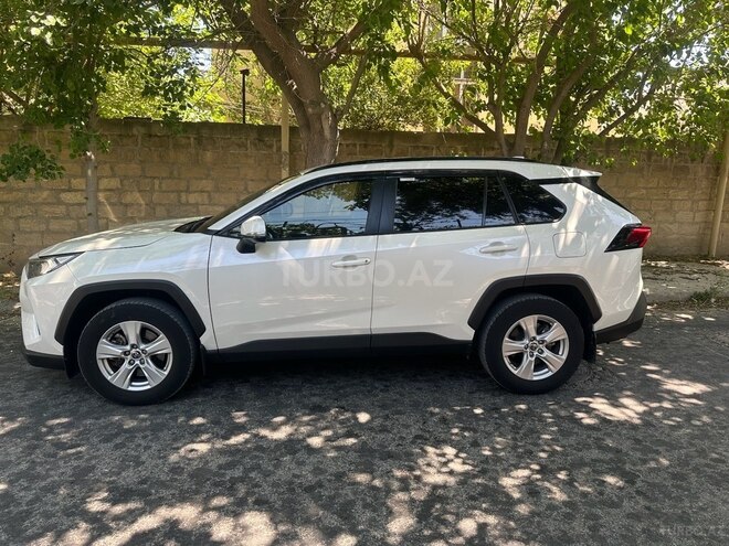 Toyota RAV4 2021, 22,750 km - 2.0 l - Bakı