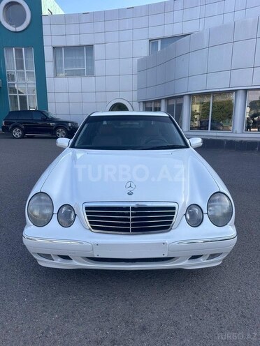 Mercedes E 240 2001, 320,555 km - 2.6 l - Qazax