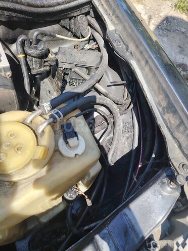Mercedes E 270 2001, 150,000 km - 2.7 л - Bakı