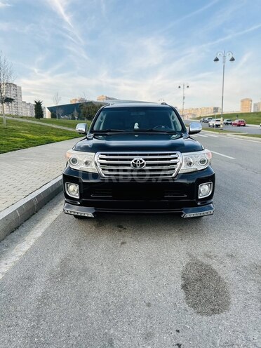 Toyota Land Cruiser-3
