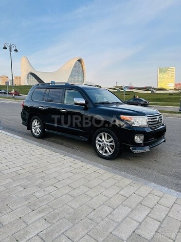 Toyota Land Cruiser-8