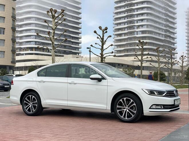 Volkswagen Passat 2017, 96,000 km - 1.8 l - Bakı
