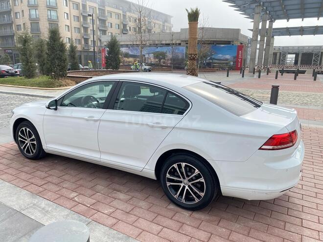 Volkswagen Passat 2017, 96,000 km - 1.8 l - Bakı