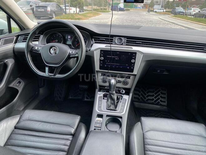 Volkswagen Passat 2017, 96,000 km - 1.8 l - Bakı