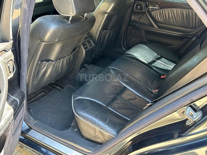 Mercedes E 270 2000, 280,000 km - 2.7 l - Bakı