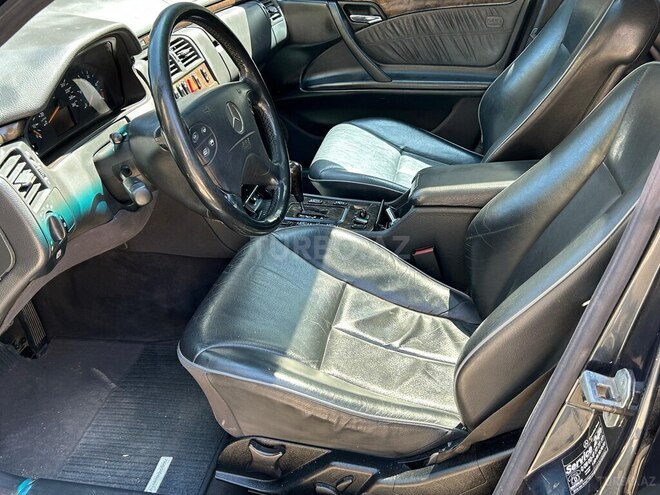 Mercedes E 270 2000, 280,000 km - 2.7 l - Bakı