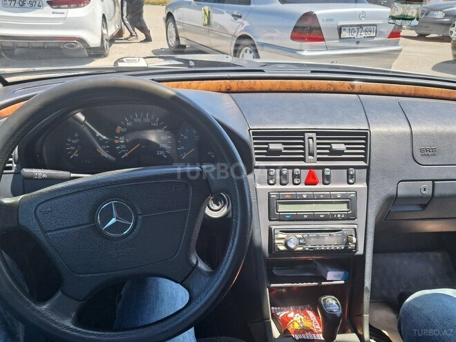 Mercedes C 220 1999, 700,000 km - 2.2 l - Bakı