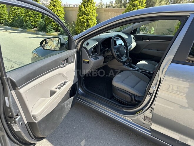 Hyundai Elantra 2016, 82,750 km - 2.0 l - Bakı