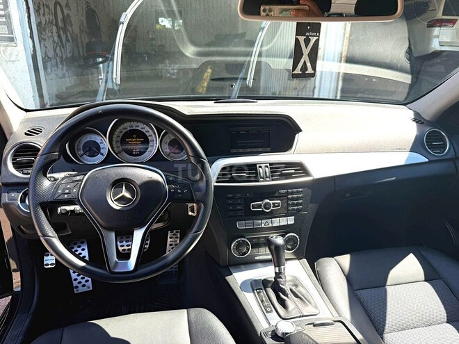 Mercedes C 250 2013, 136,077 km - 1.8 л - Bakı