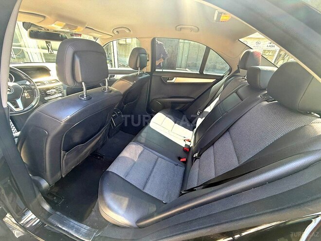 Mercedes C 250 2013, 136,077 km - 1.8 л - Bakı