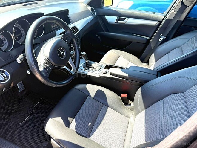 Mercedes C 250 2013, 136,077 km - 1.8 л - Bakı