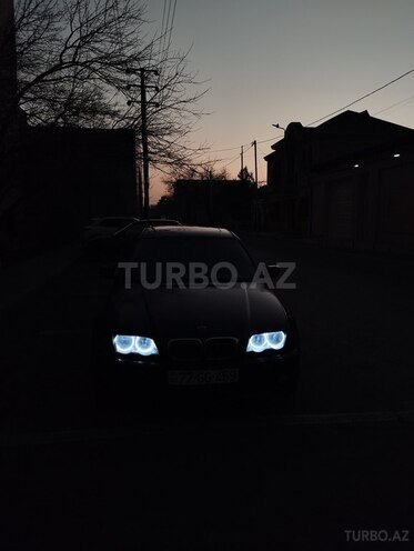 BMW 320 1999, 360,000 km - 2.2 l - Bakı