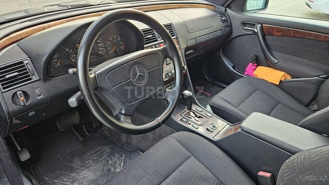 Mercedes C 180 1998, 286,000 km - 1.8 l - Ağcabədi