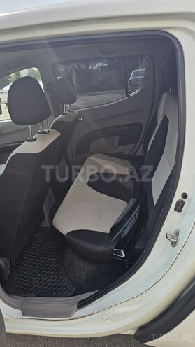 Mitsubishi L200 2015, 233,000 km - 2.5 l - Bakı
