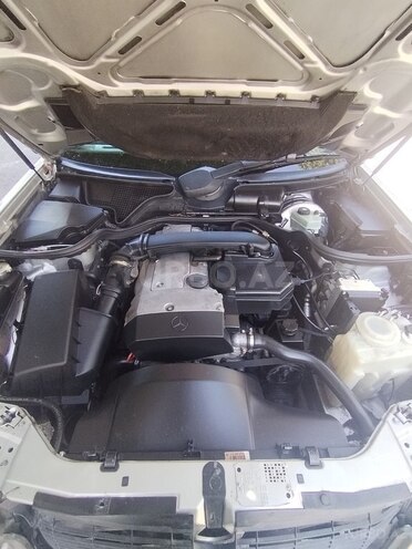 Mercedes E 230 1996, 357,200 km - 2.3 l - Şəki