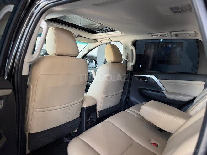 Mitsubishi Montero Sport-18