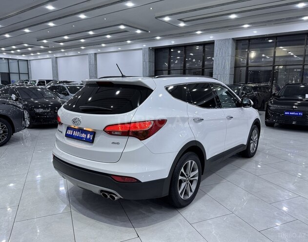 Hyundai Santa Fe-5