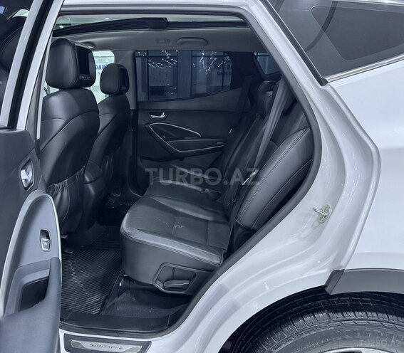 Hyundai Santa Fe-14