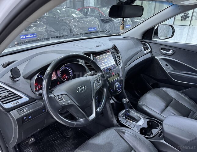 Hyundai Santa Fe-9