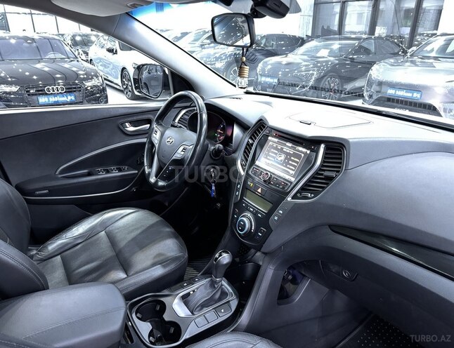 Hyundai Santa Fe-10