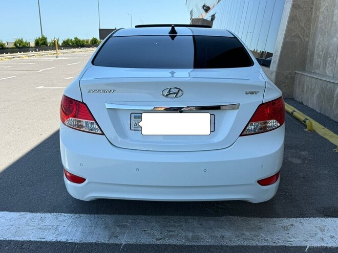 Hyundai Accent 2014, 134,000 km - 1.6 л - Bakı