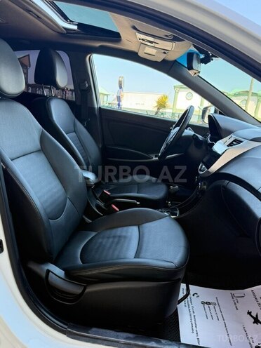 Hyundai Accent 2014, 134,000 km - 1.6 л - Bakı