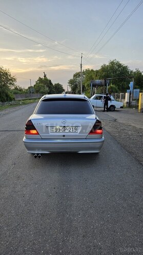 Mercedes C 240 2000, 280,000 km - 2.6 l - Goranboy