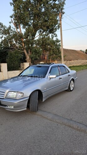Mercedes C 240 2000, 280,000 km - 2.6 l - Goranboy