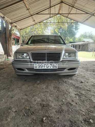 Mercedes C 240 2000, 342,000 km - 2.4 л - Bakı