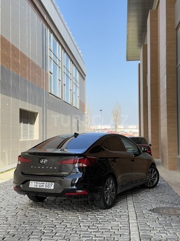 Hyundai Elantra 2019, 84,000 km - 2.0 l - Bakı
