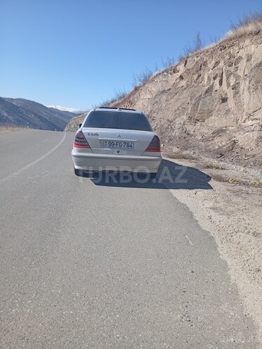 Mercedes C 240 2000, 342,000 km - 2.4 л - Bakı