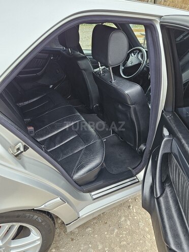 Mercedes C 240 2000, 280,000 km - 2.6 l - Goranboy