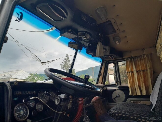 KamAz 53212 1991, 523,553 km - 11.0 l - Balakən
