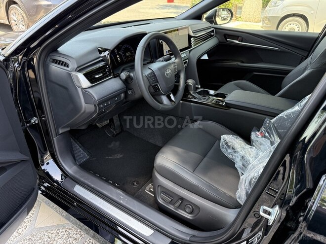 Toyota Camry-9