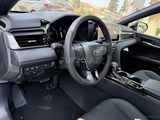 Toyota Camry-10