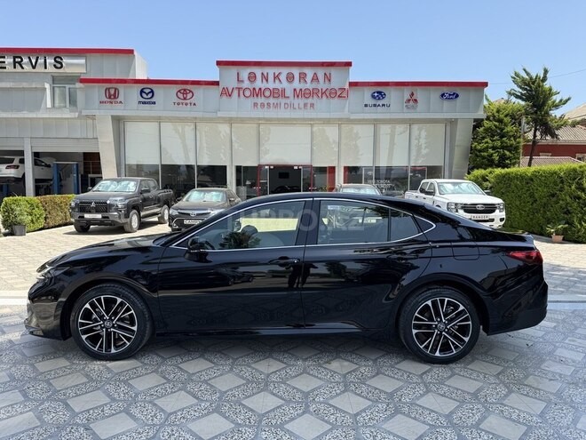 Toyota Camry-5