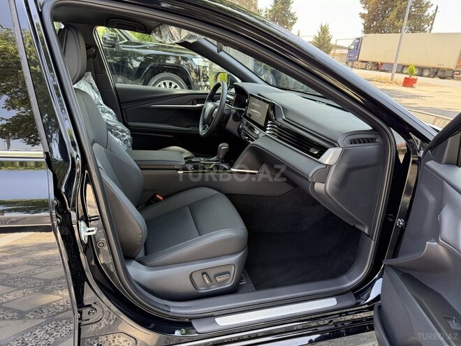 Toyota Camry-15