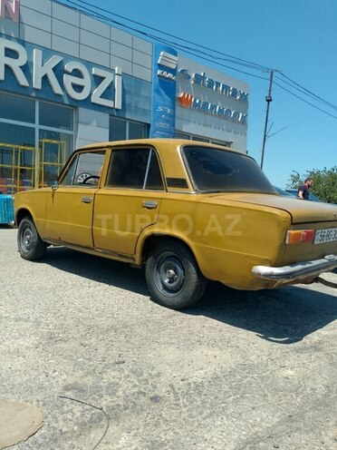 LADA (VAZ) 21011 1983, 15,000 km - 1.5 л - Bakı