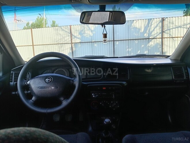 Opel Vectra 1999, 296,632 km - 1.8 l - Zaqatala