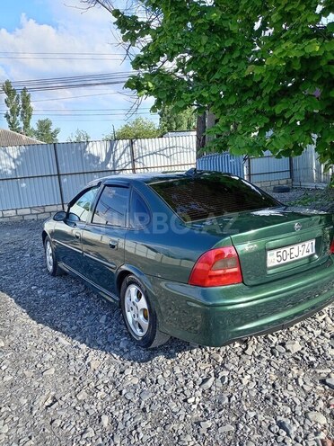 Opel Vectra 1999, 296,632 km - 1.8 l - Zaqatala